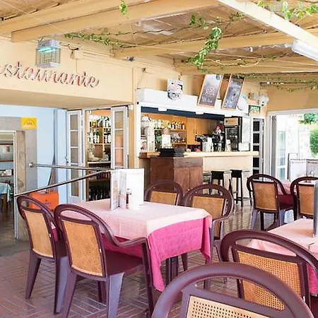 Tisalaya Park 公寓式酒店 3*